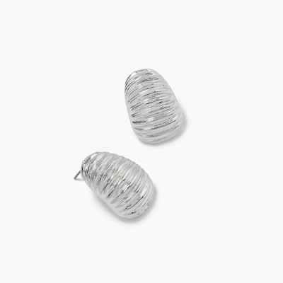 Joe Fresh Ribbed Scoop Earrings 1 ea, $12.00/1ea