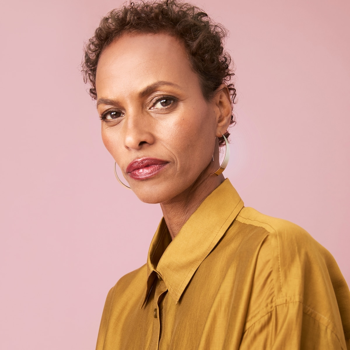 Flat Open Hoop Earrings - Gold