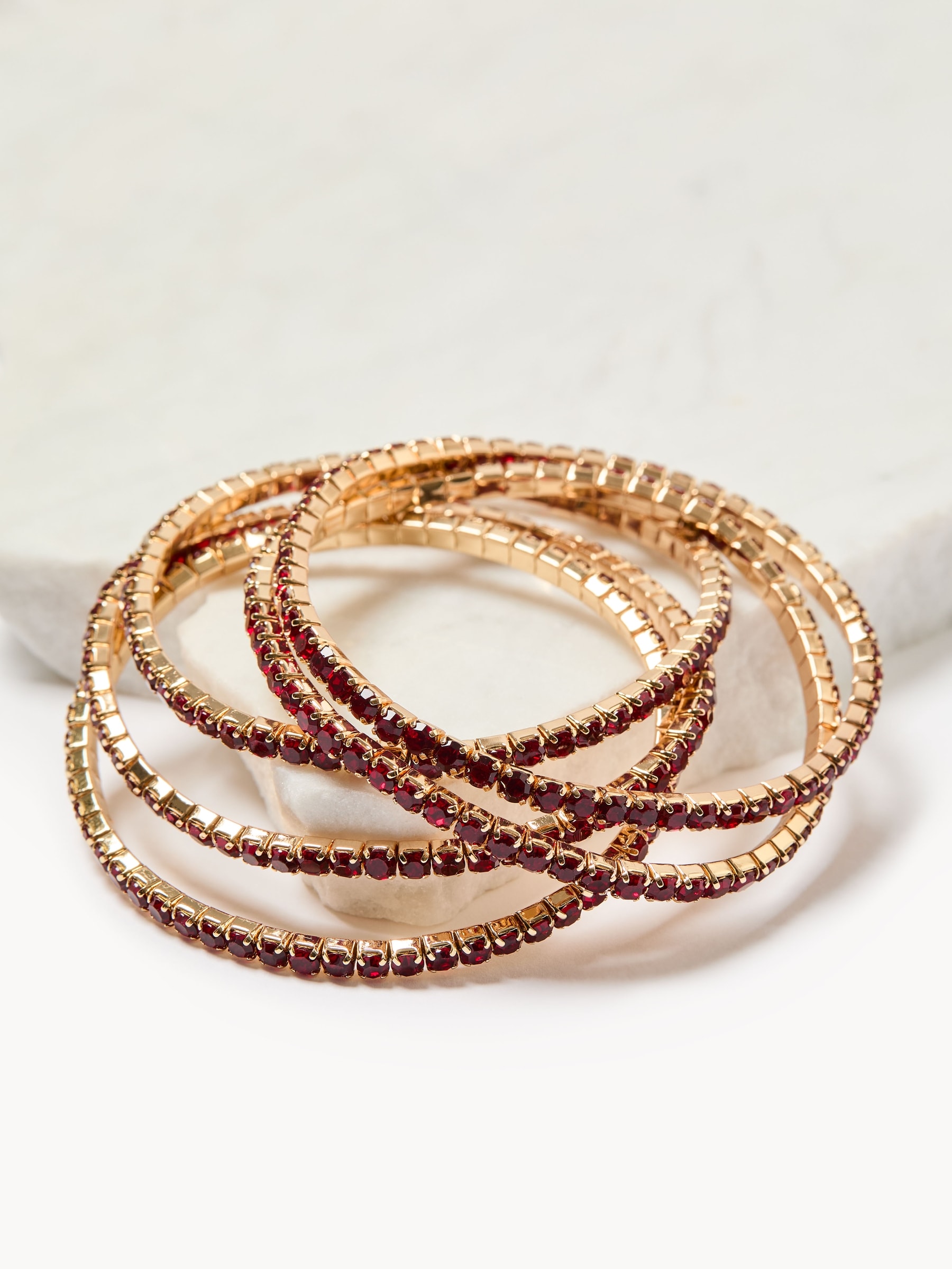 Bracelets extensibles avec pierres du Rhin rouges