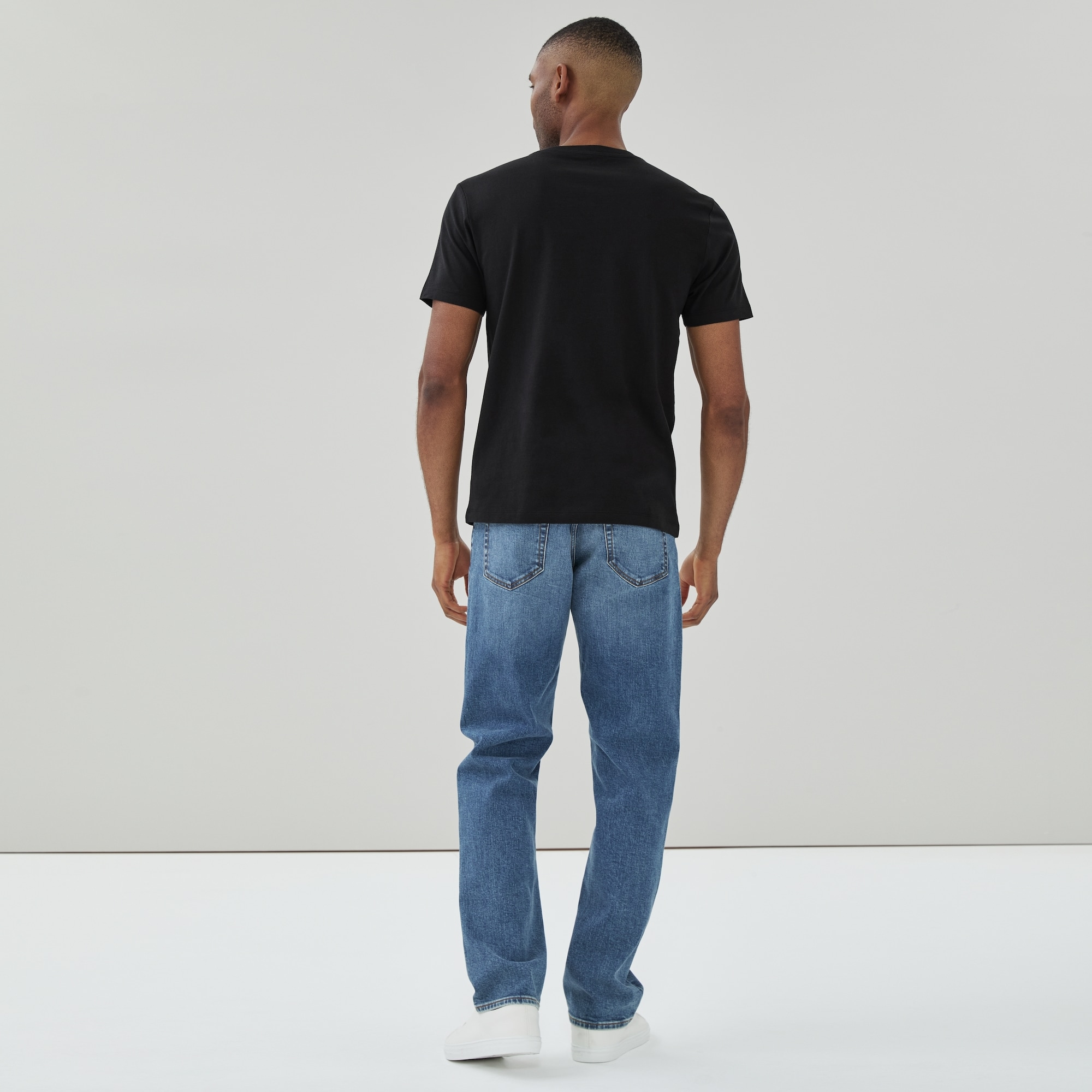Men's Organic Cotton V-Neck T-Shirt