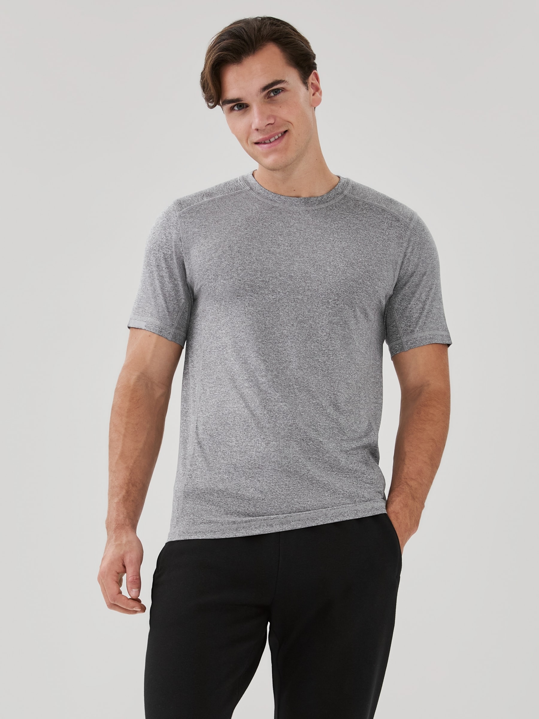 T-shirt sport extensible pour hommes