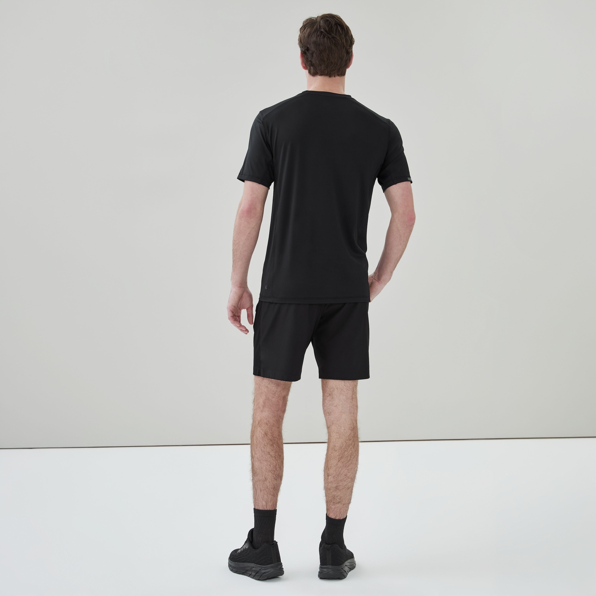 T-shirt sport extensible pour hommes