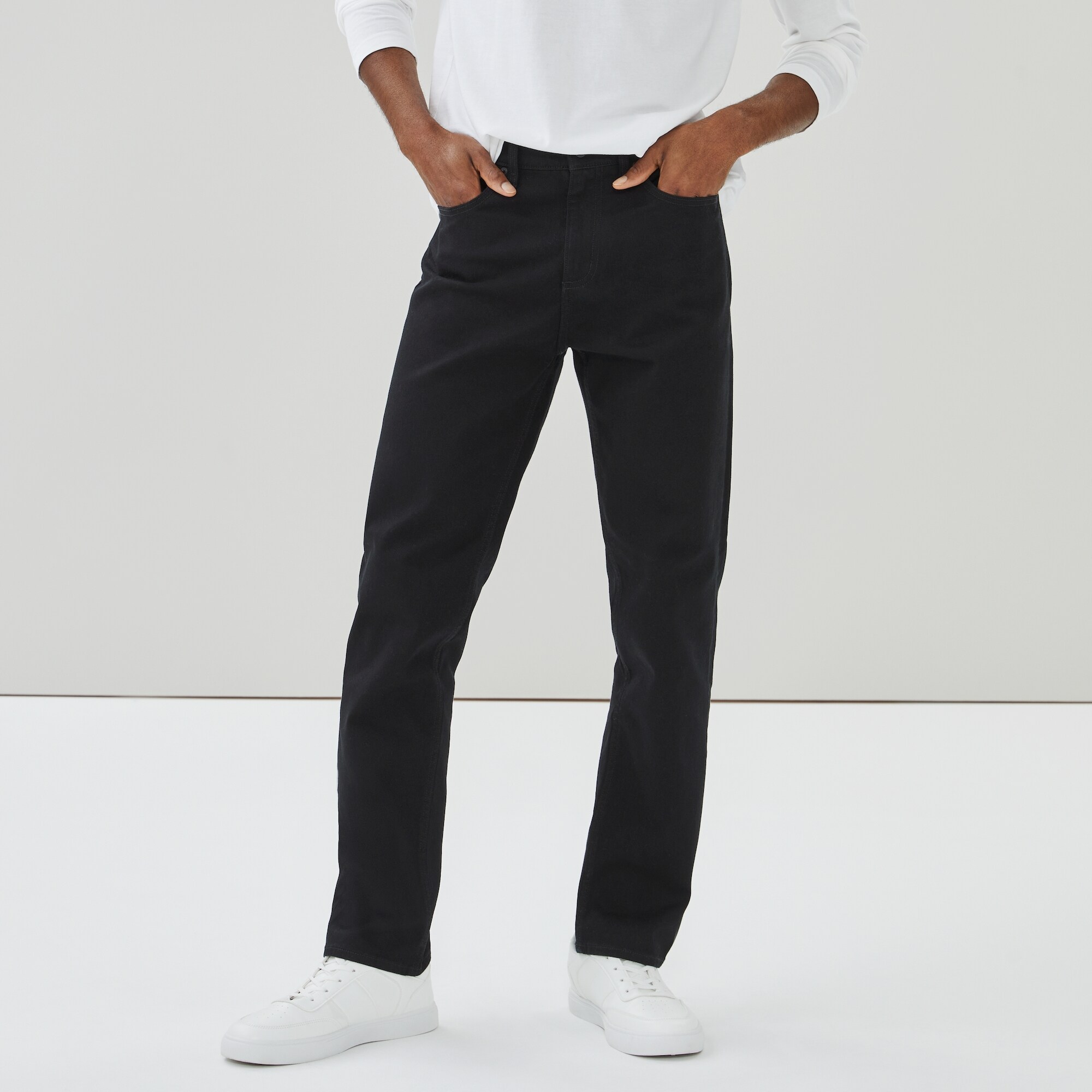 Jean noir délavé à coupe droite pour hommes