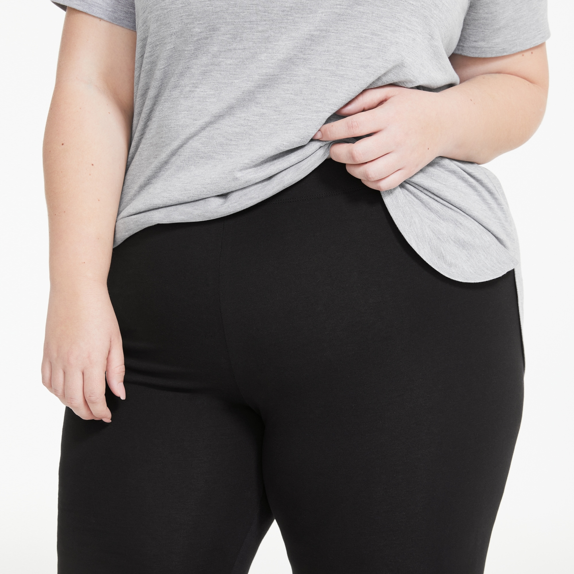 Women+ Legging in JF Black from Joe Fresh