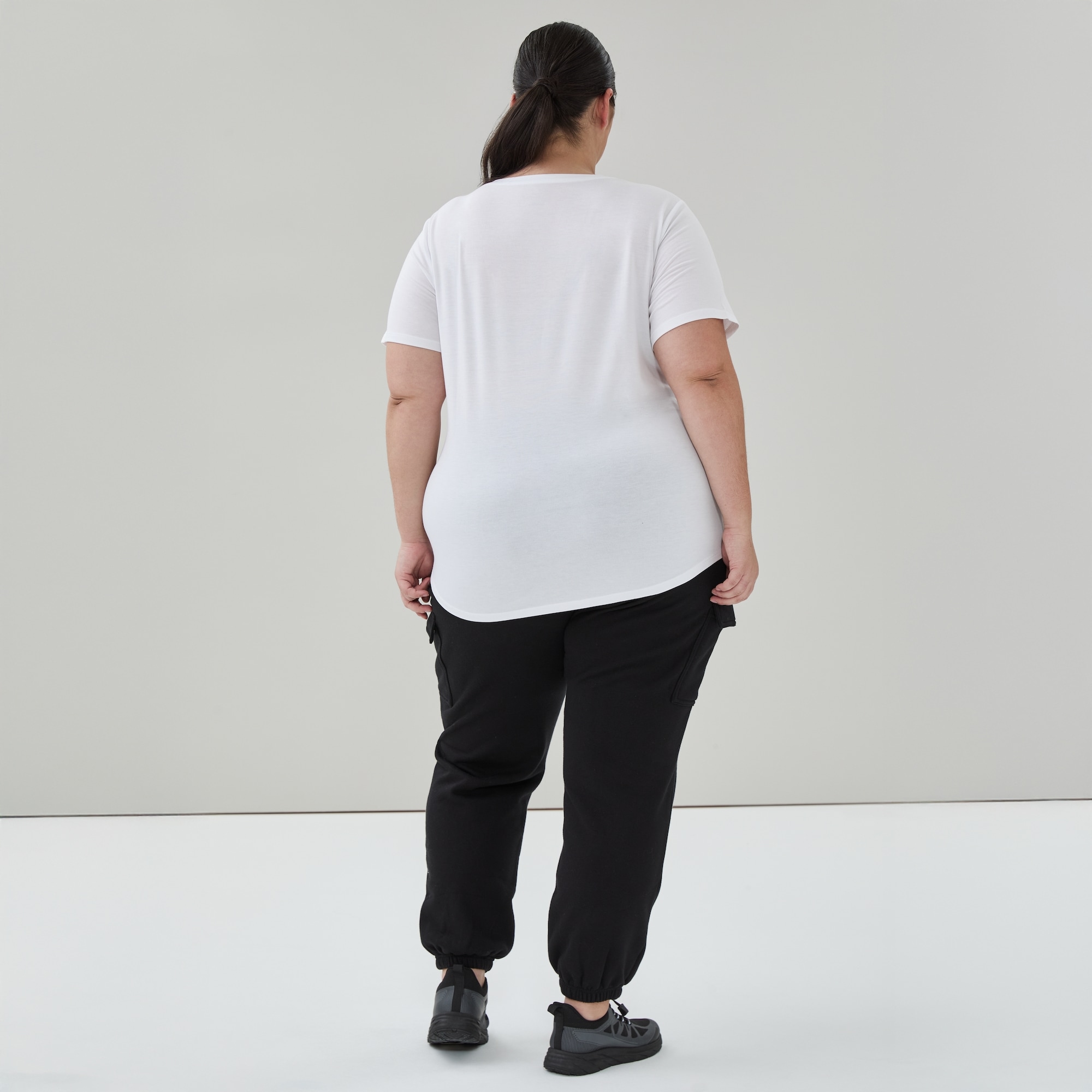 Women+ V-Neck Active Tee