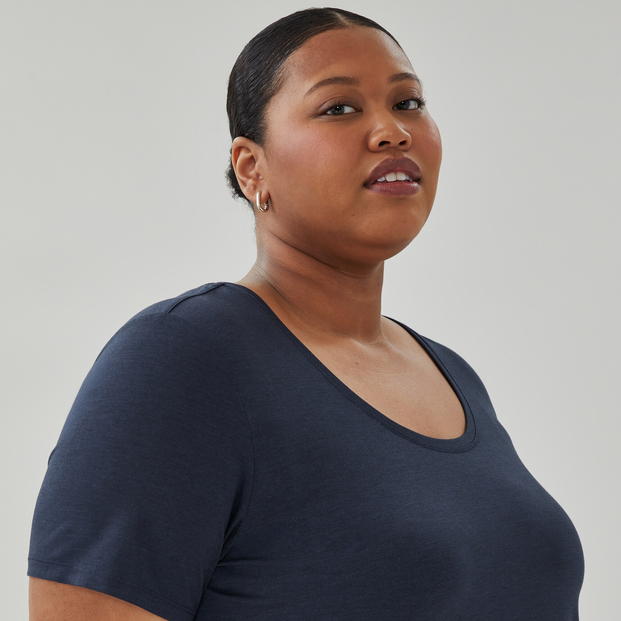 Women+ Scoop Neck Active Tee