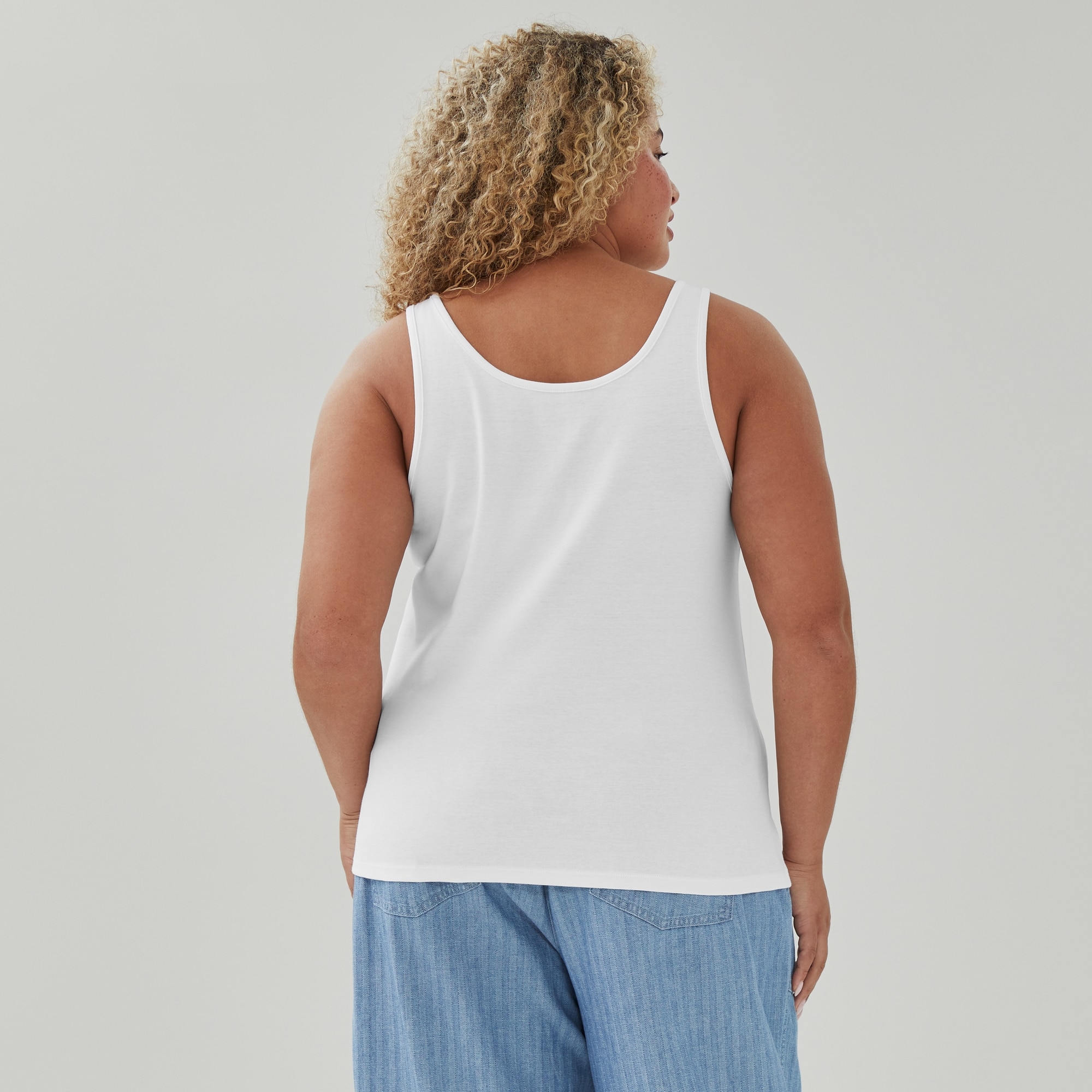 Cami en coton biologique Femmes+ in Blanc from Joe Fresh