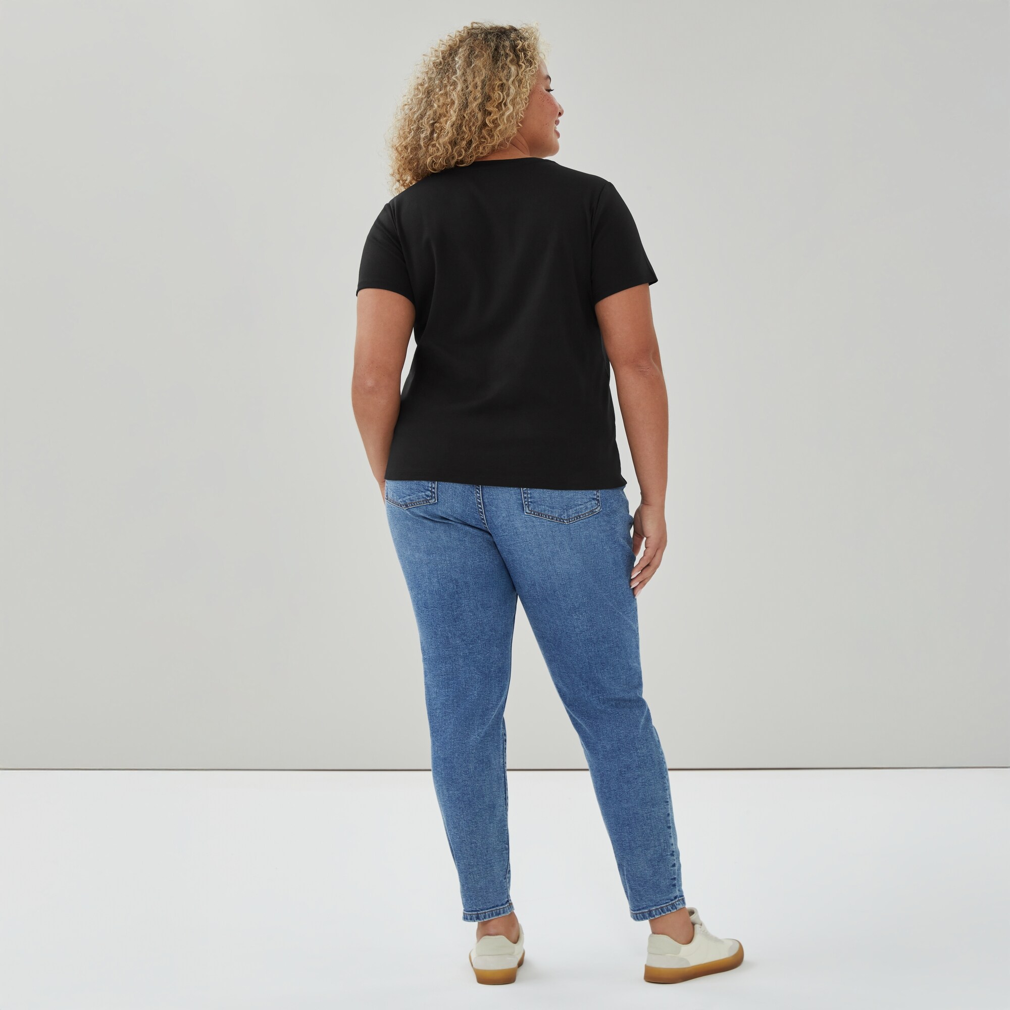 Women+ Organic Cotton Crew Neck T-Shirt