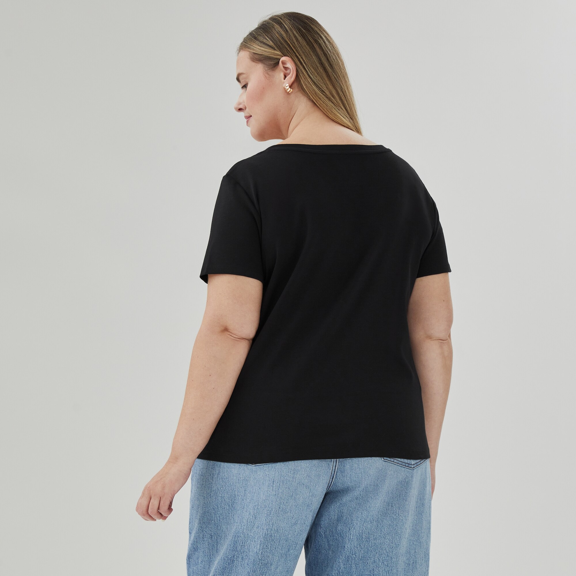 T-shirt à col en V en coton biologique Femmes+