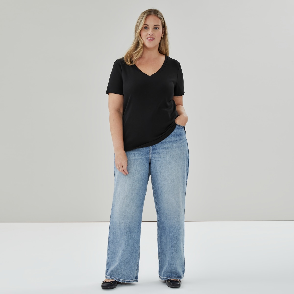 Women+ Organic Cotton V-Neck T-Shirt