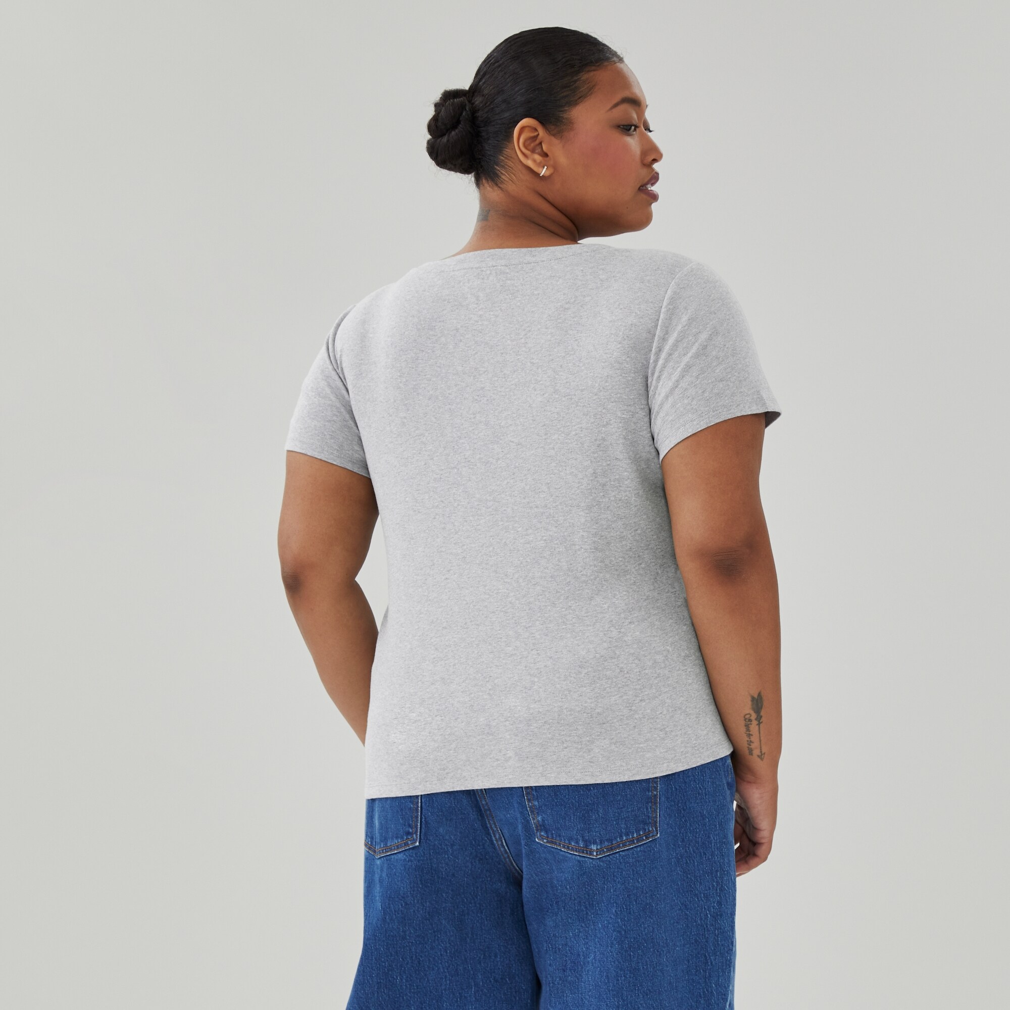 Women+ Organic Cotton V-Neck T-Shirt