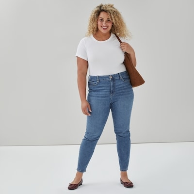 Joe Fresh Jean classique délavé moyen coupe étroite Femmes+ 1 ea, 35,00 $/1ch