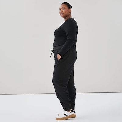 Women+ Active Stretch Jogger - Black