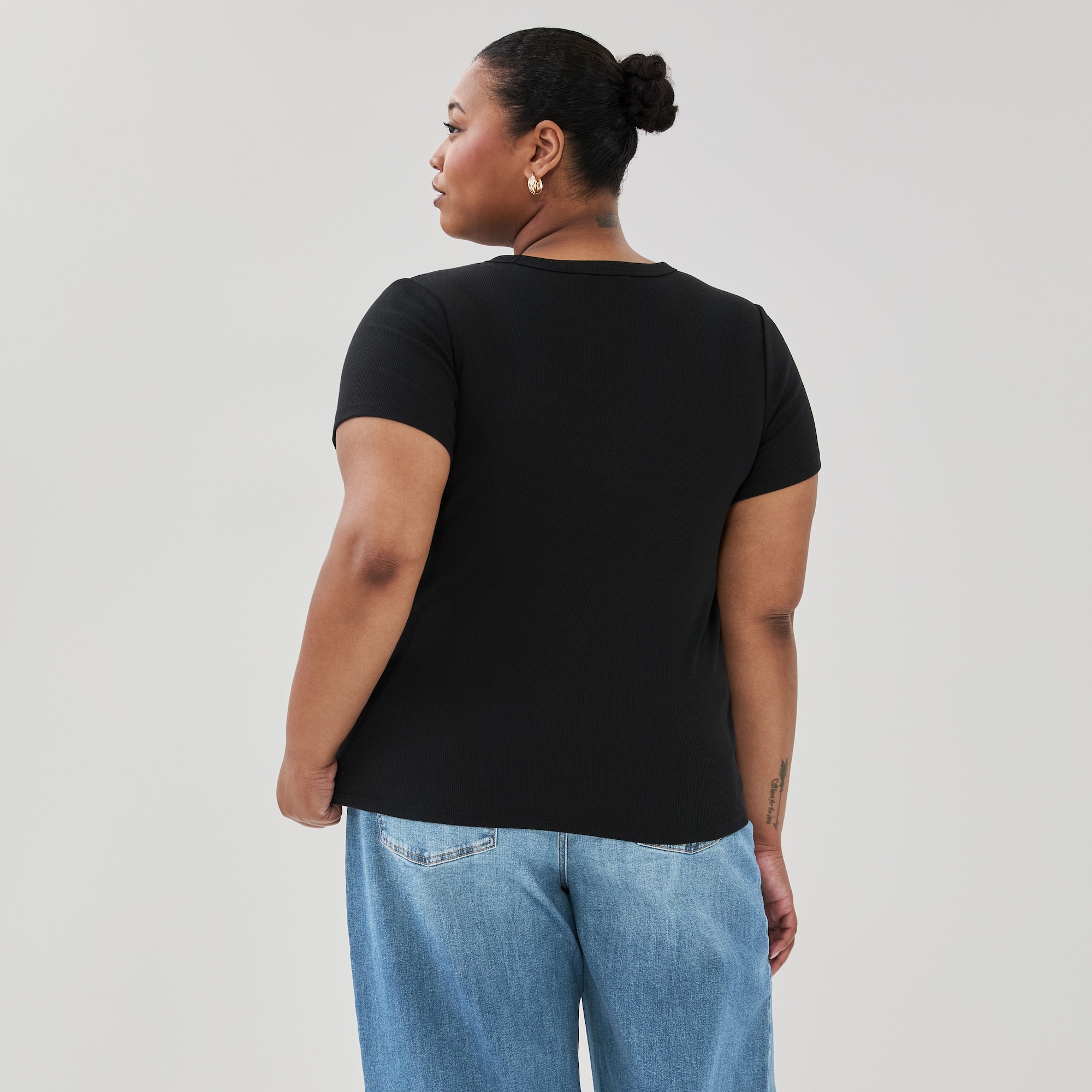 T-shirt côtelé à coupe ajustée Femmes+
