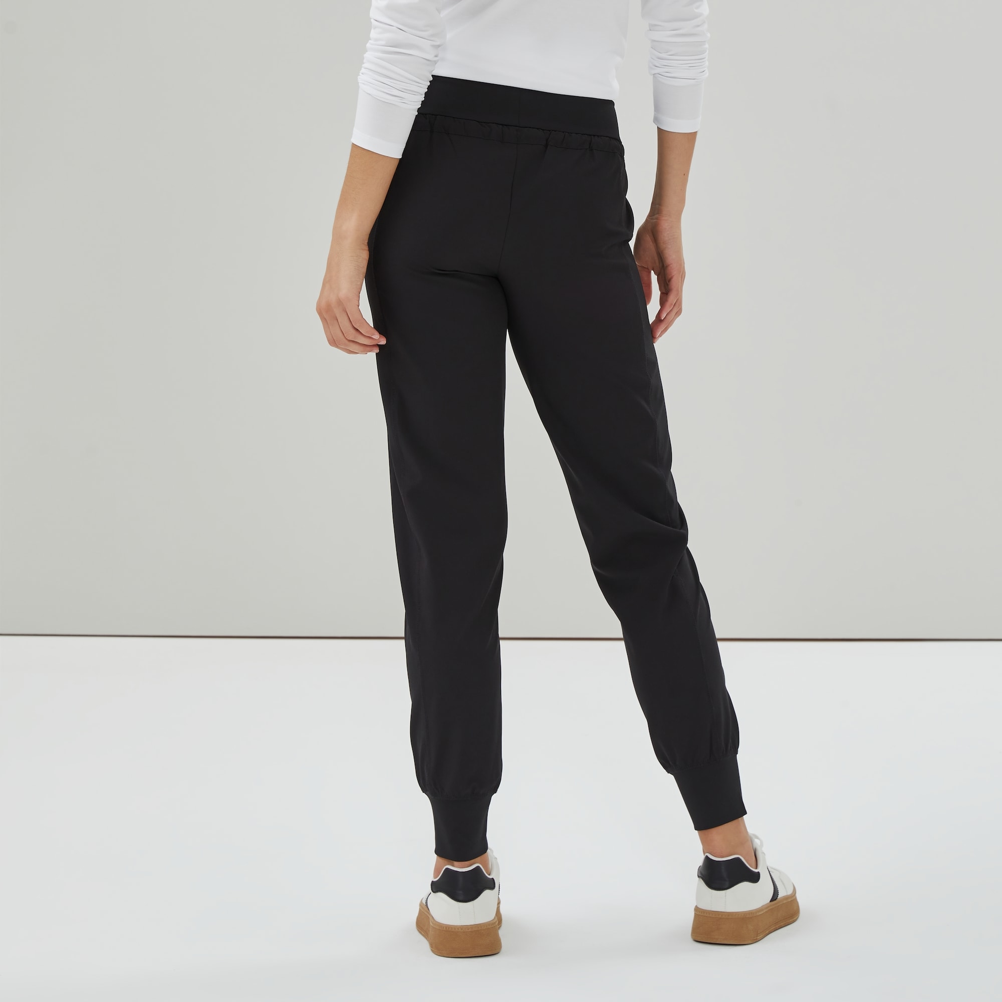 Four-Way Stretch Active Jogger in Black from Joe Fresh