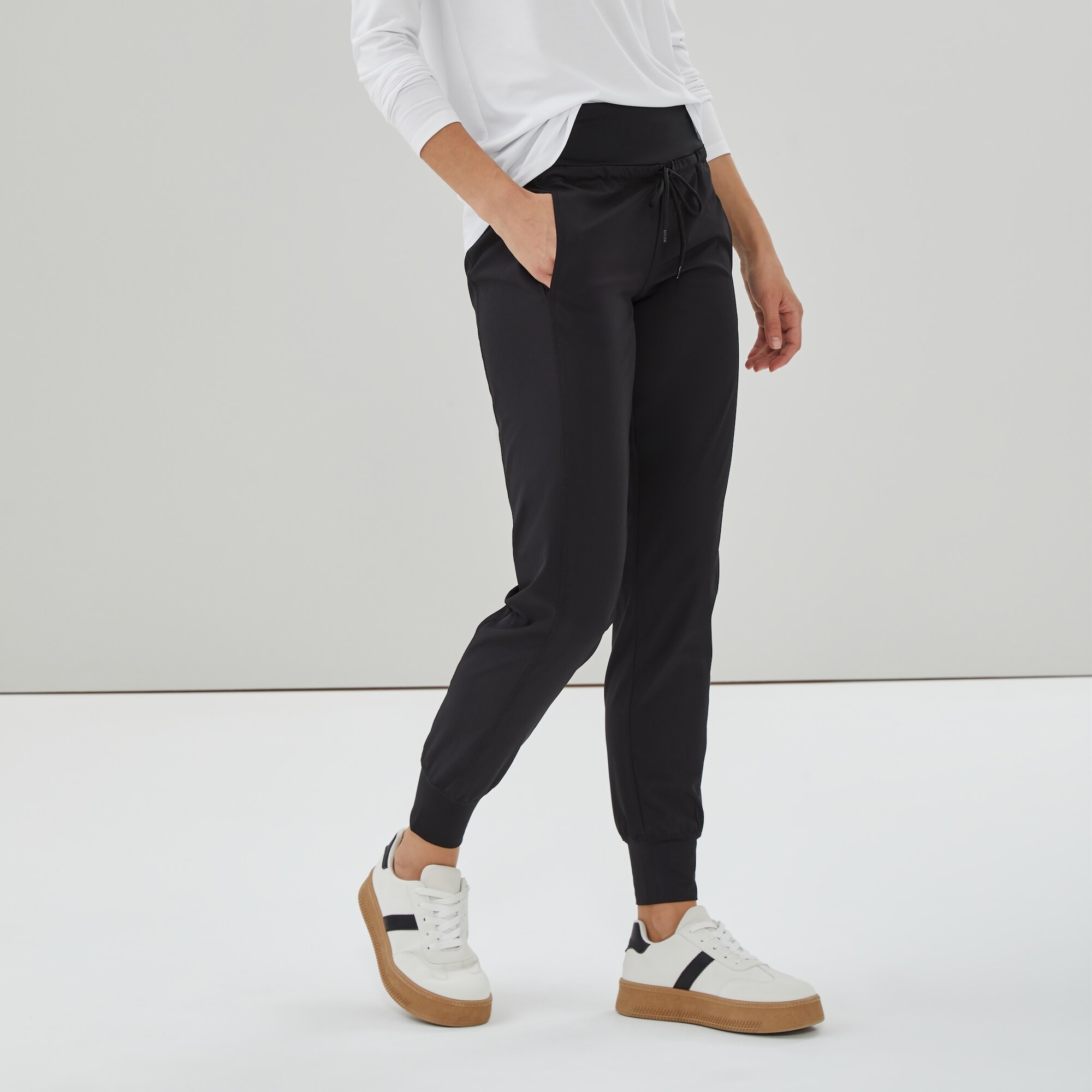 Pantalon sport extensible dans quatre directions