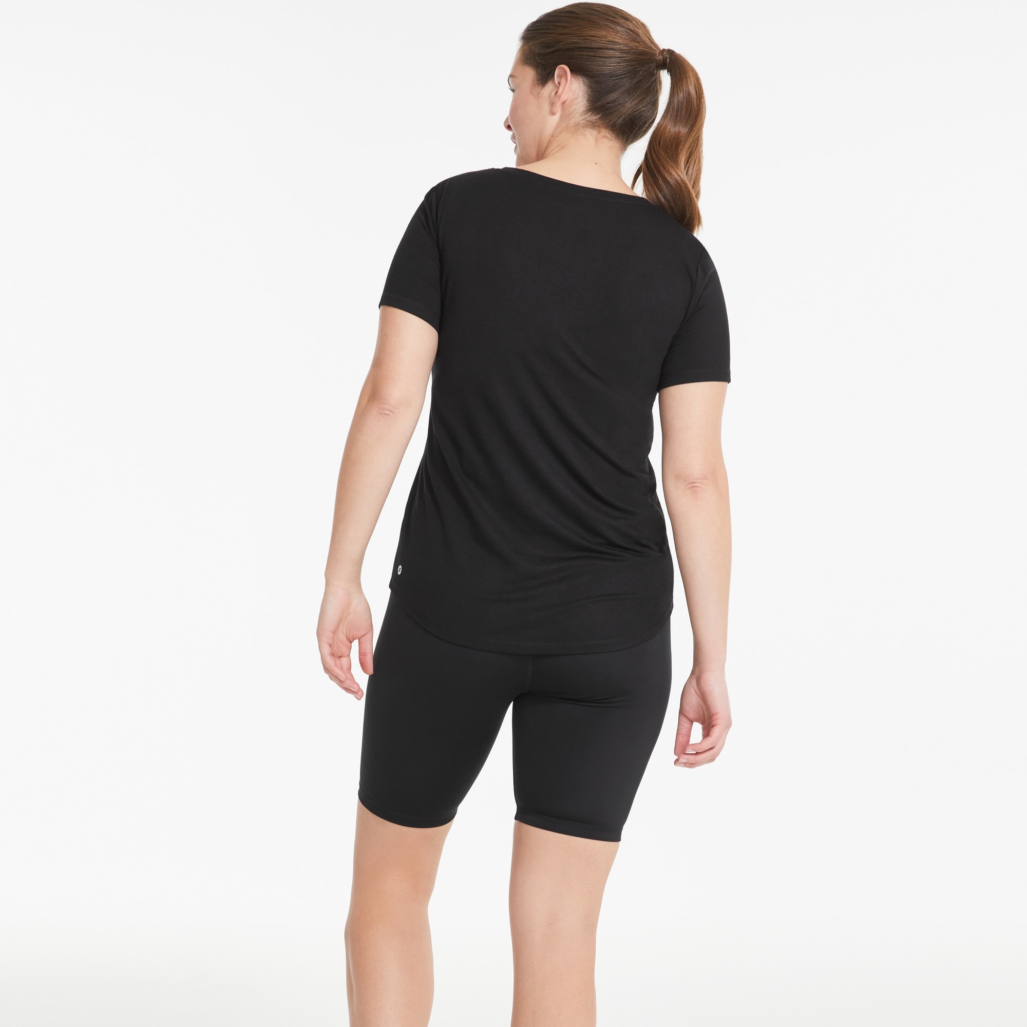 T-shirt sport à col en V