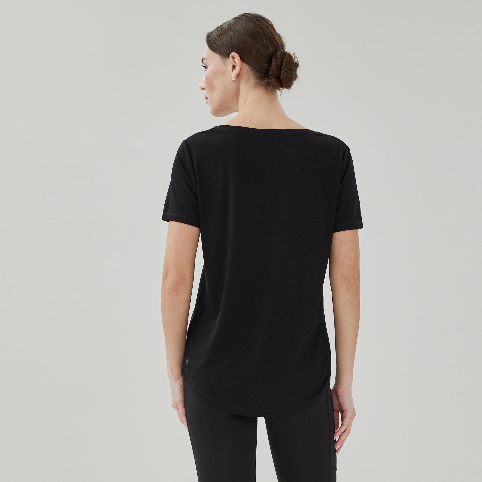 Scoop Neck Active Tee