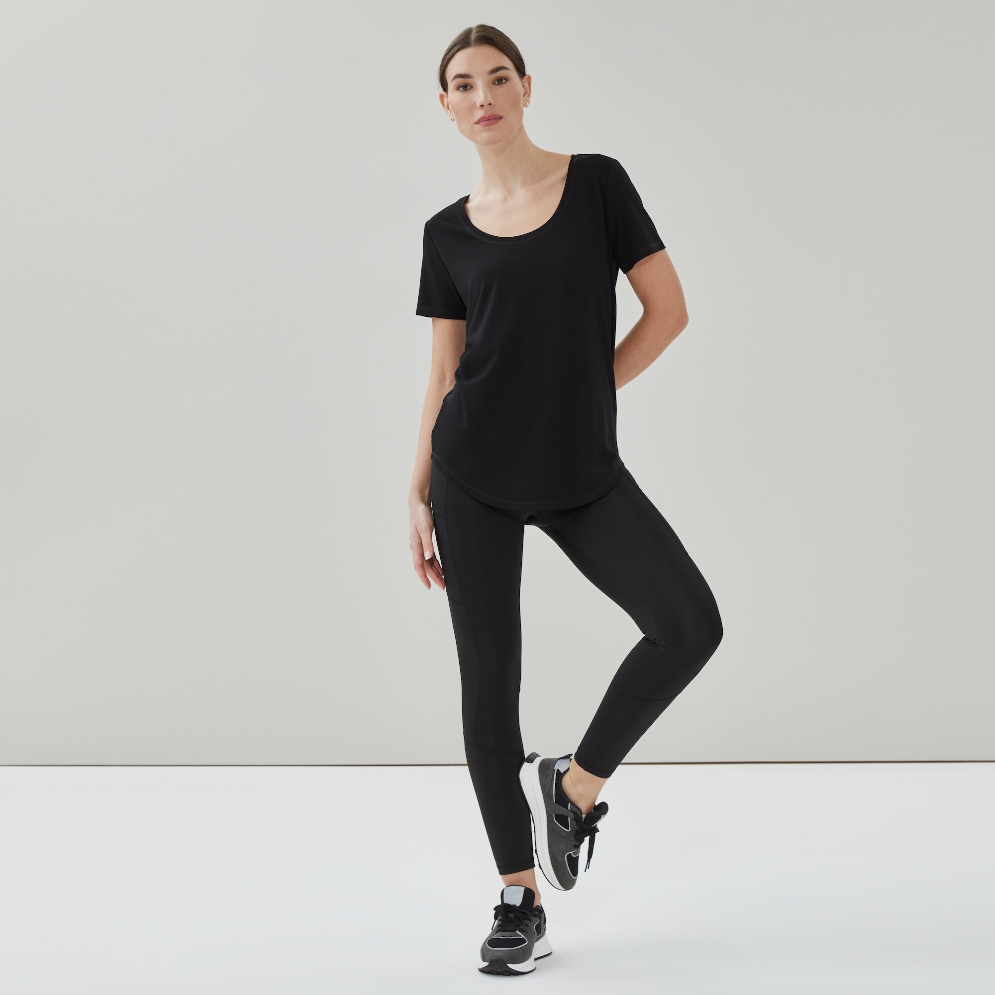 Scoop Neck Active Tee