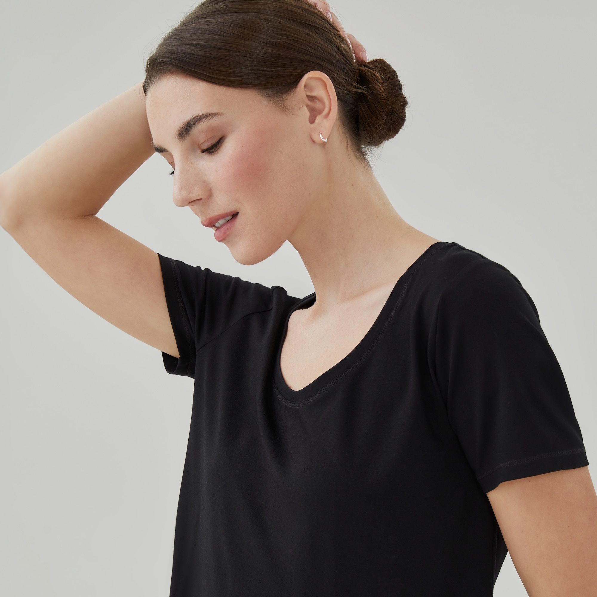 Scoop Neck Active Tee