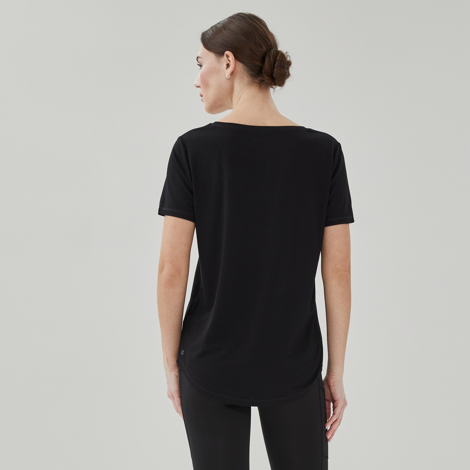 Scoop Neck Active Tee
