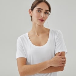 Joe Fresh Scoop Neck Active Tee 1 ea, $19.00/1ea