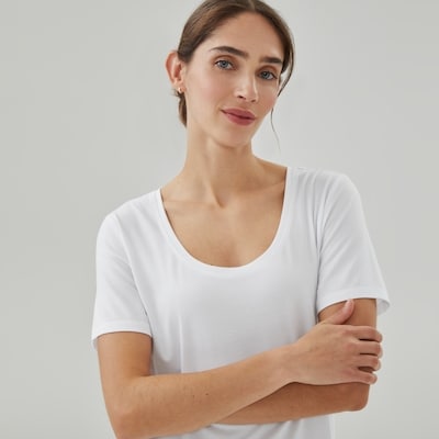 Joe Fresh Scoop Neck Active Tee 1 ea, $16.00/1ea