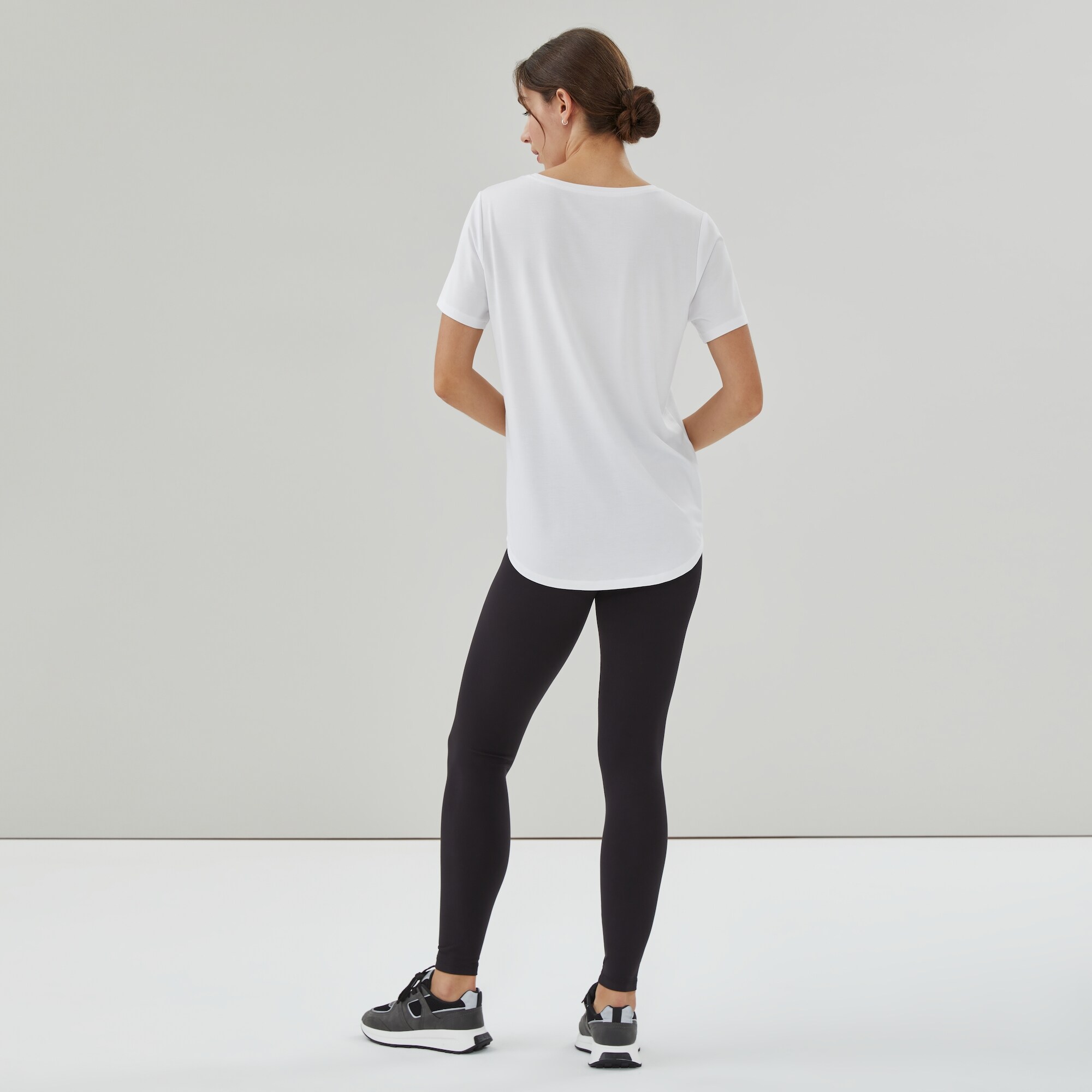 Scoop Neck Active Tee