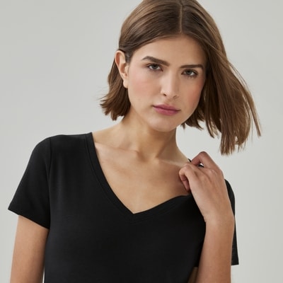 Organic Cotton V-Neck T-Shirt - JF Black