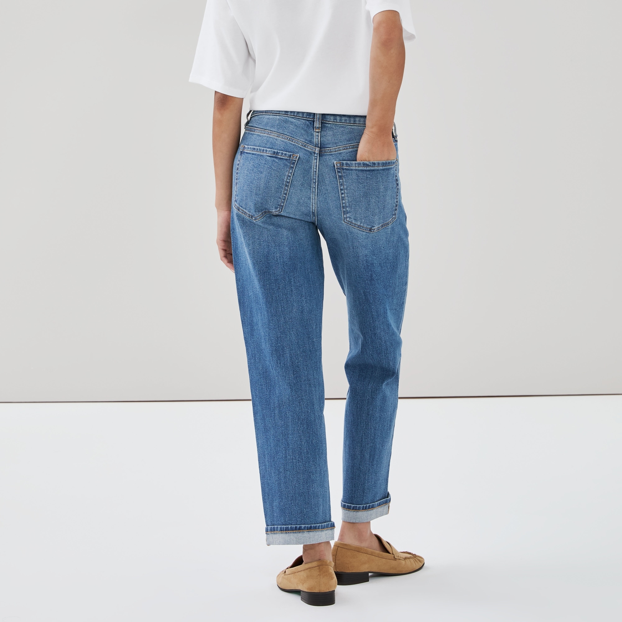 Jean à taille mi-haute à coupe décontractée