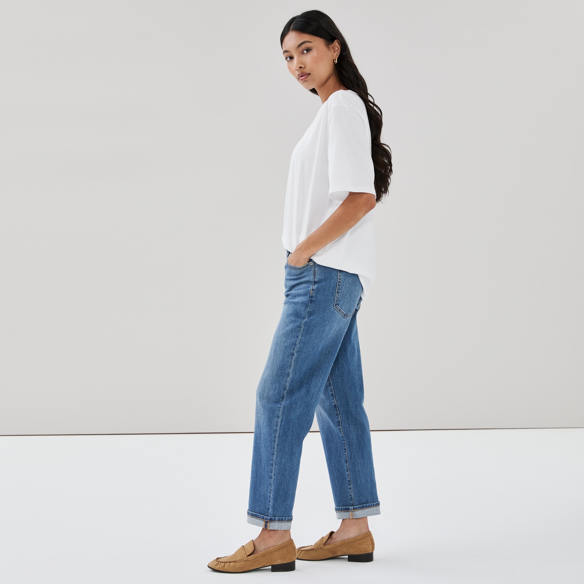 Jean à taille mi-haute à coupe décontractée