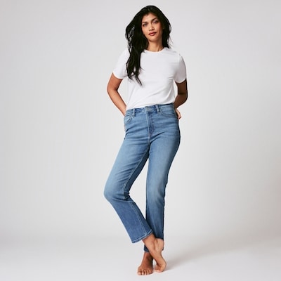 High Rise Straight Leg Jean - Medium Wash