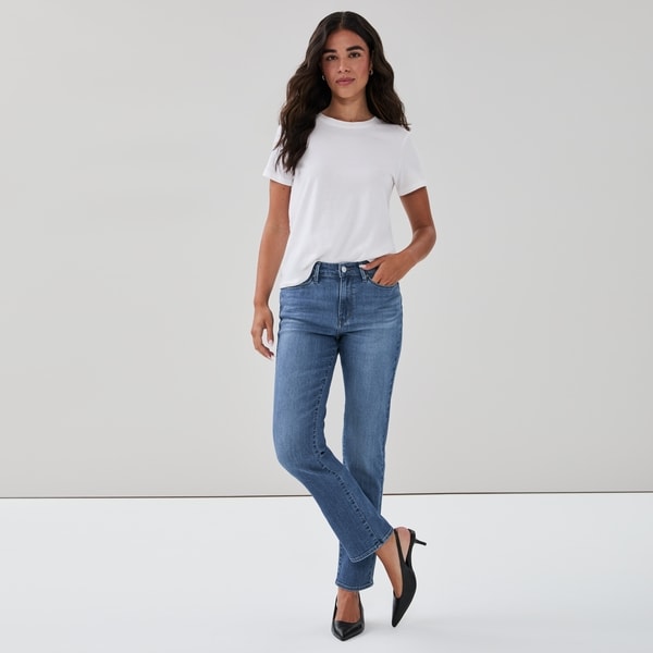 Levi Strauss Signature™ Gold Levi Strauss Signature™ Gold Straight Jean 1 ea, $39.99/1ea