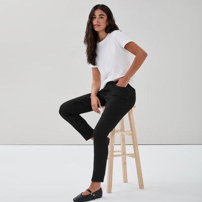 Levi Strauss Signature™ Gold Mid Rise Skinny Jean - JF Black