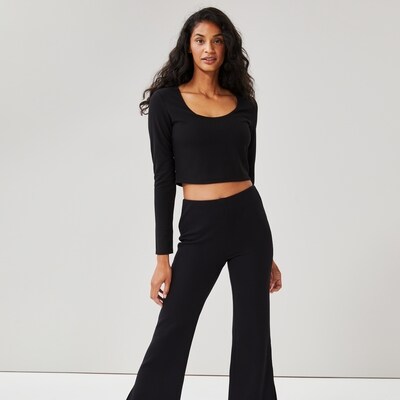 Active Cropped Long Sleeve Top