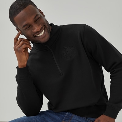 Men's NHL Vancouver Canucks Quarter-Zip Sweatshirt - Black