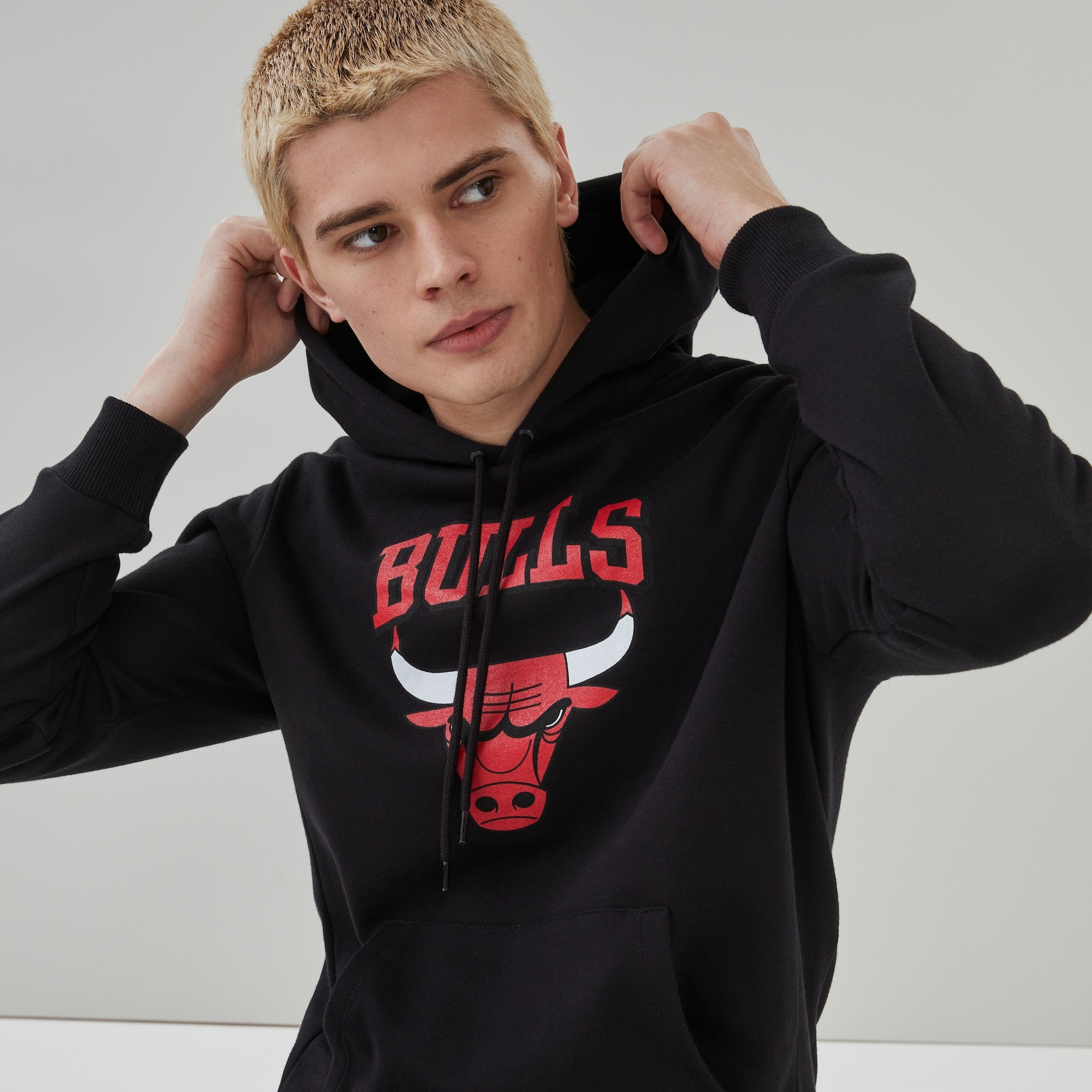 STARTER NBA CHICAGOBULLS HoodieJacket　黒 Vintage 90s NBA Starter Chicago Bulls Full Zip Hooded