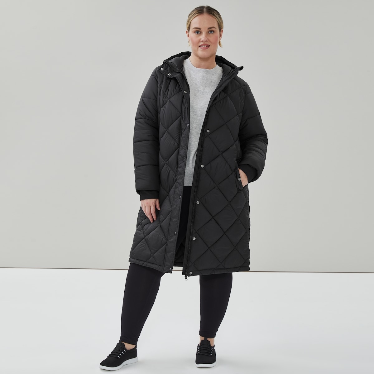 Women+ Diamond Quilted Long Puffer Jacket - Black