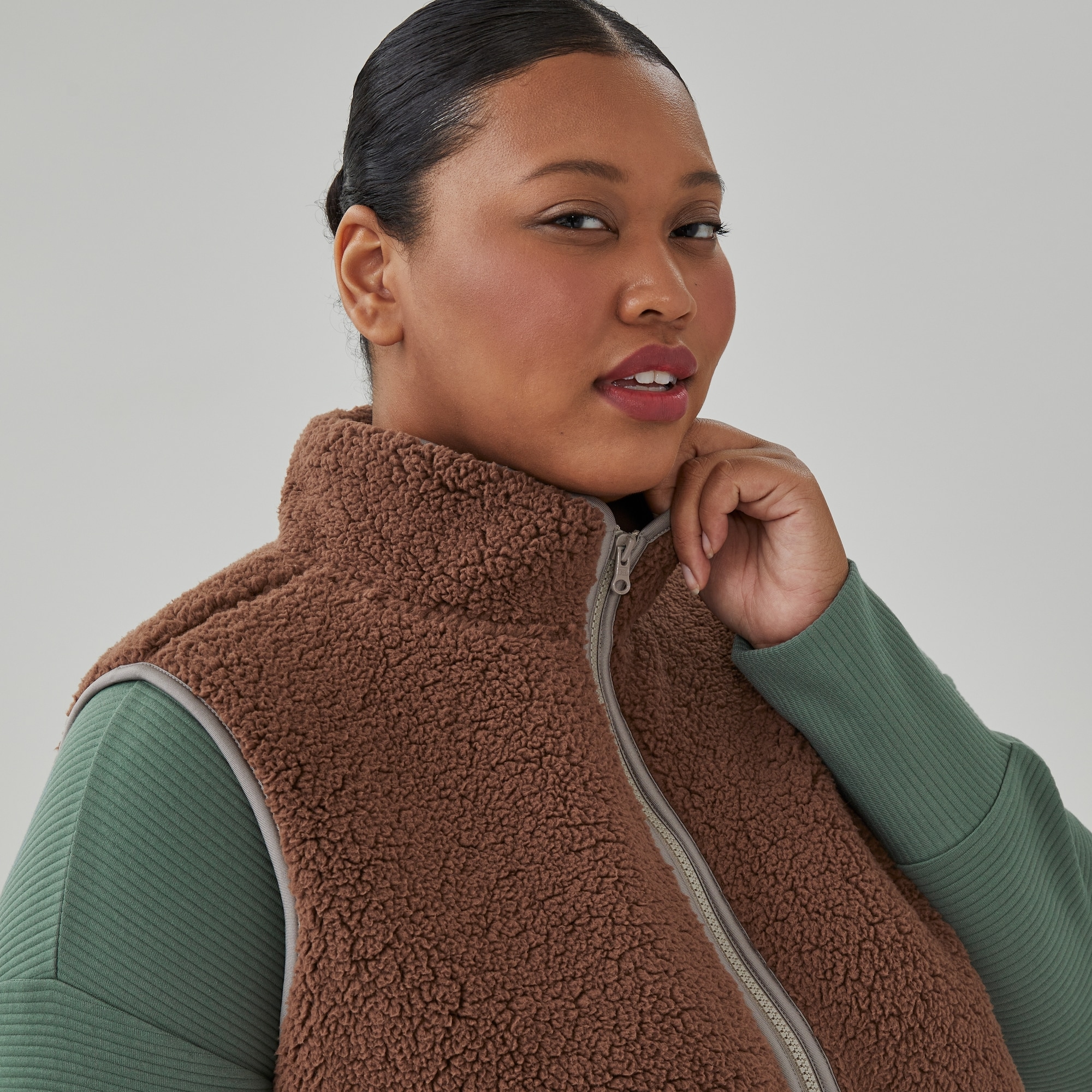 Women+ Teddy Fleece Vest in Brown from Joe Fresh