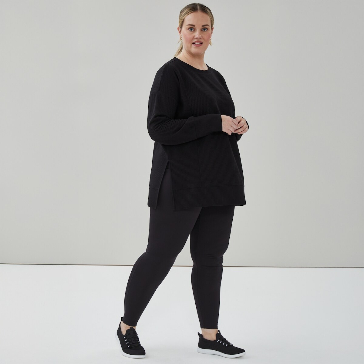 Women+ Active Textured Ribbed Pullover - Black