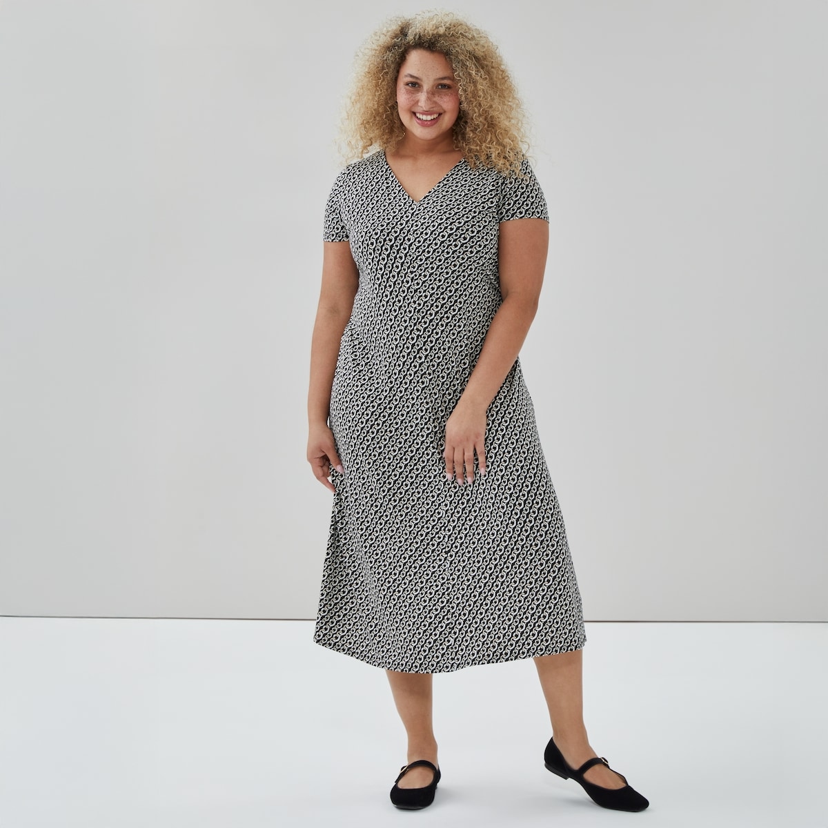 Women+ Printed Ruched Midi Dress
