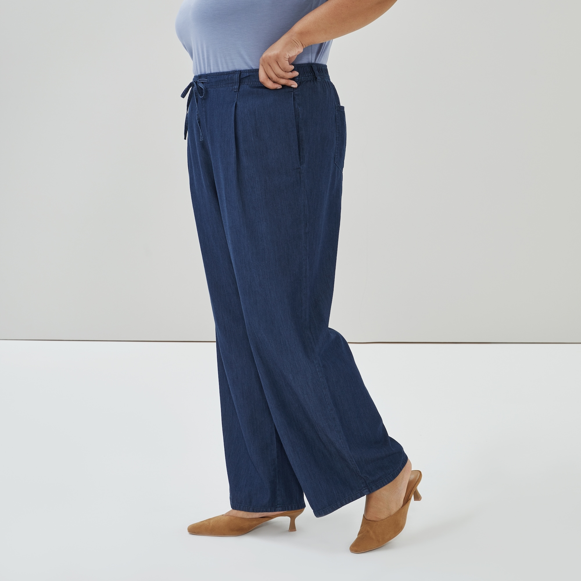 Ameri　CHAMBRAY FRINGE PANTS Ameri（アメリ）の「CHAMBRAY FRINGE PANTS（その他パンツ