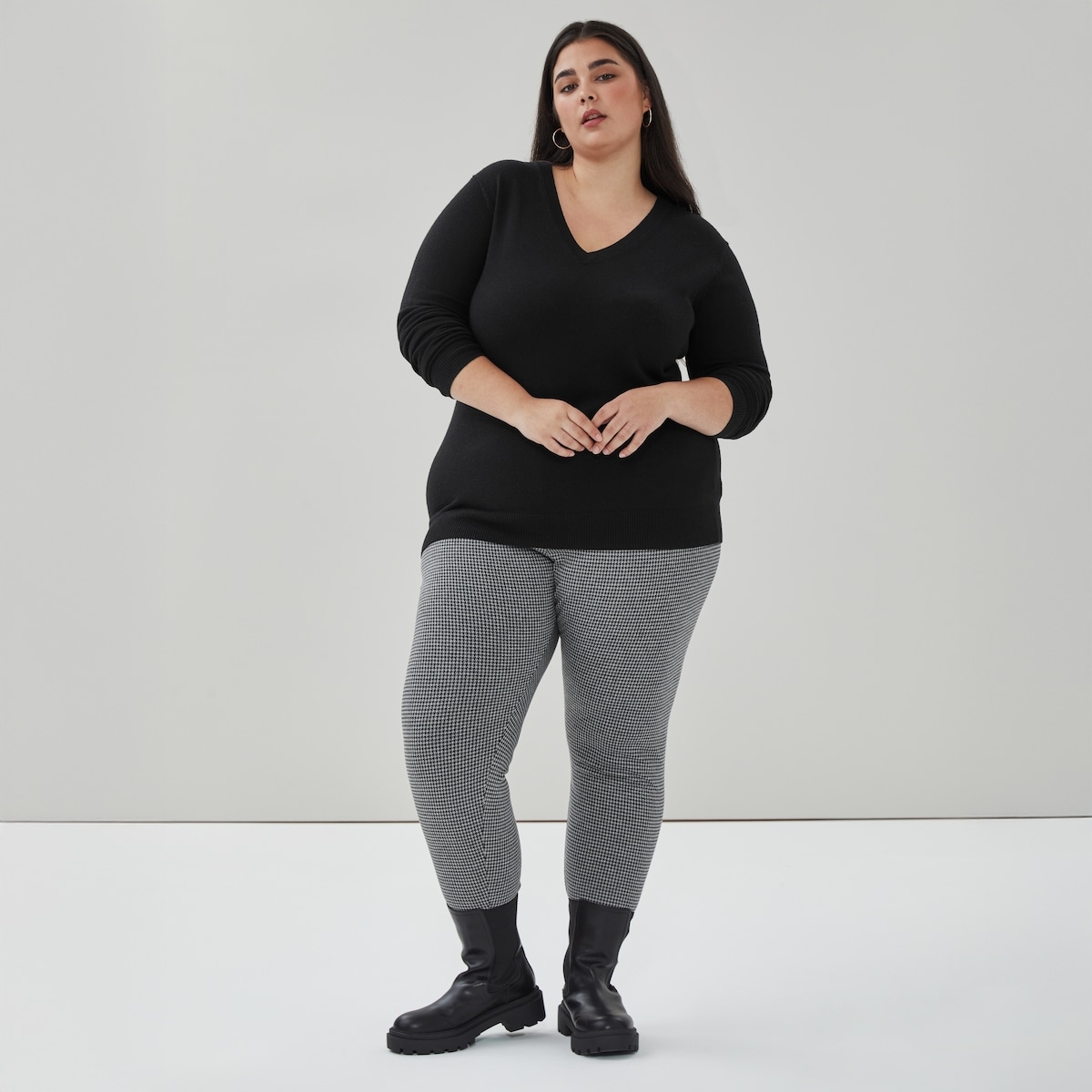 Women+ Cotton Cashmere V-Neck Sweater - Jf Black