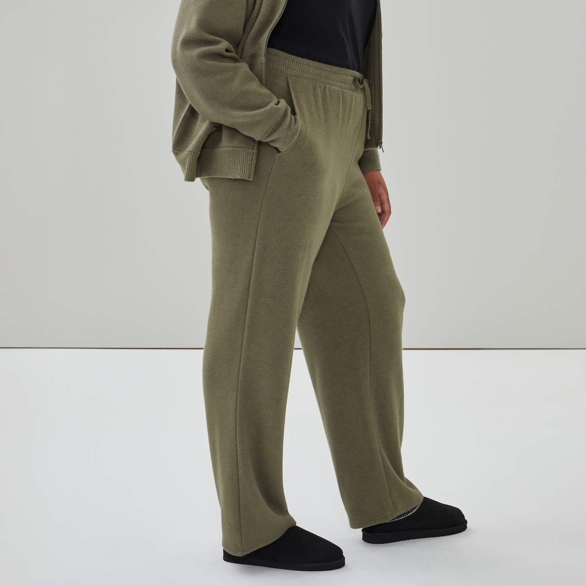 Women+ Knit Jogger - Dark Olive