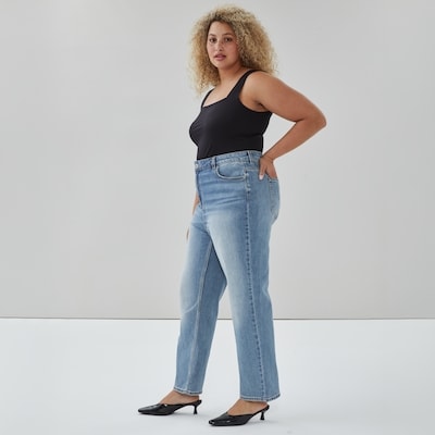 Joe Fresh Women+ Medium Wash Slim Straight Jean 1 ea, $45.00/1ea