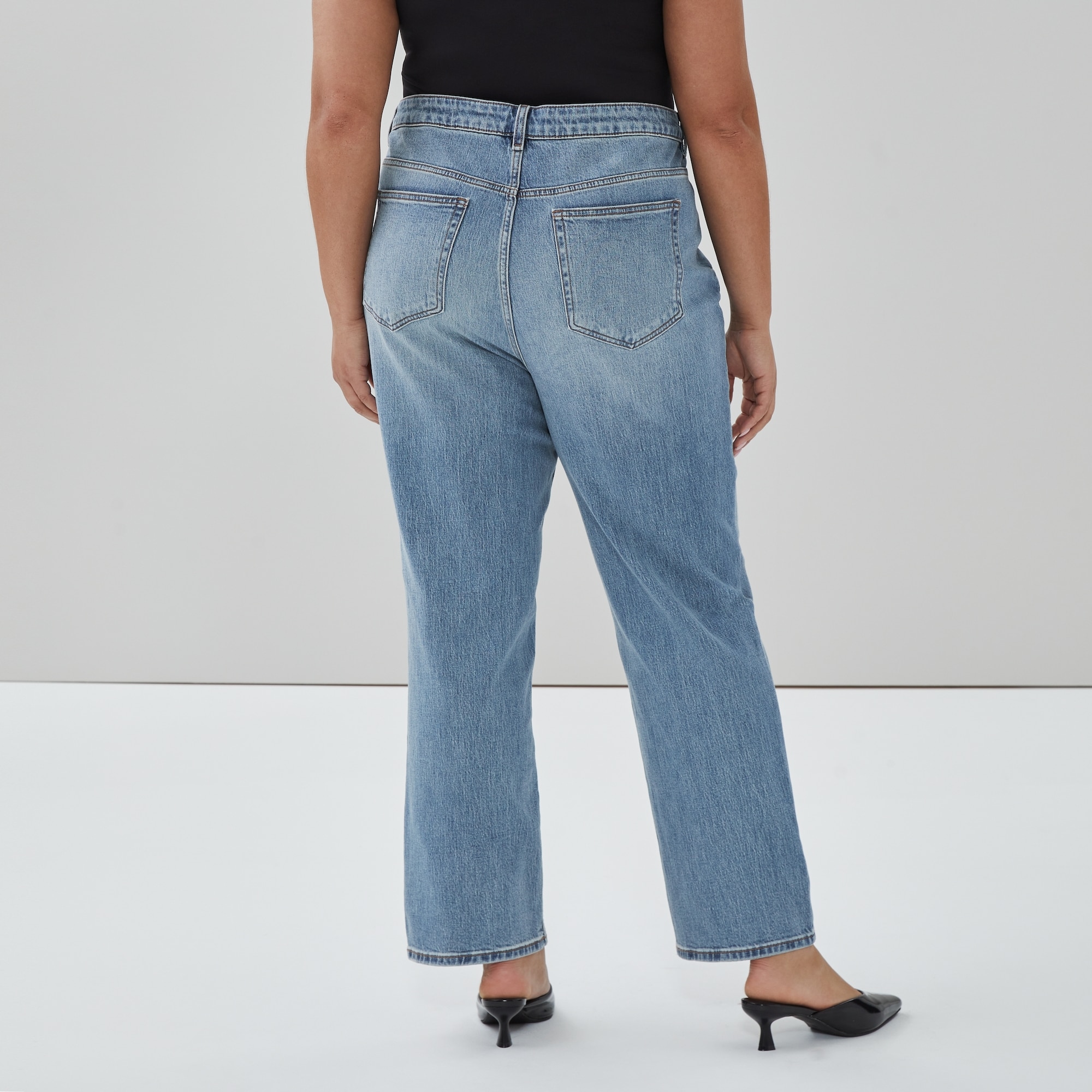 Women+ Medium Wash Slim Straight Jean