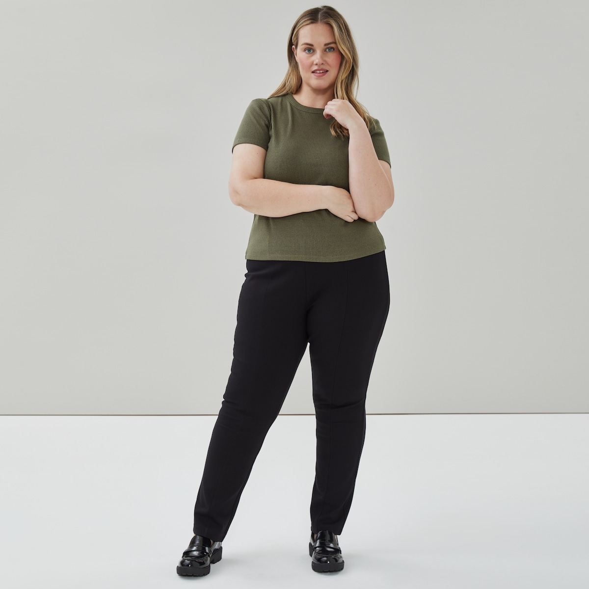 Women+ Rib T-Shirt - Dark Olive