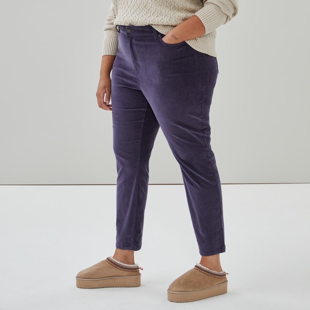 Women+ High Rise Corduroy Pant