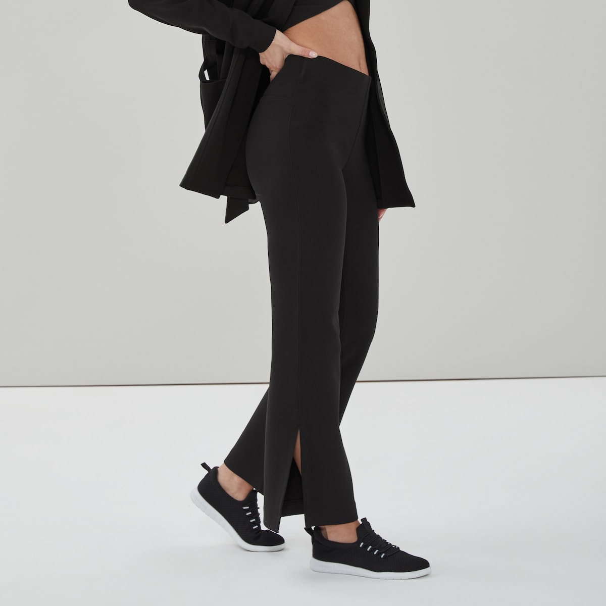 Active Ribbed Flare Legging - Black