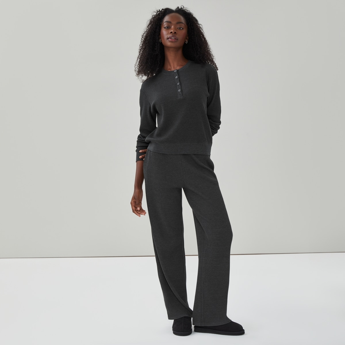 Waffle Henley Pullover - Charcoal Mix